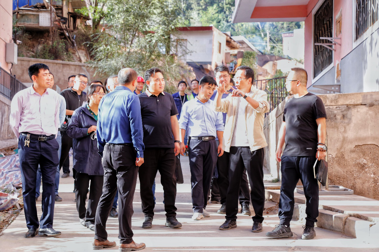 土木工程院黨委開展“學(xué)黨史、迎國(guó)慶、保安全、促生產(chǎn)”慰問(wèn)活動(dòng)