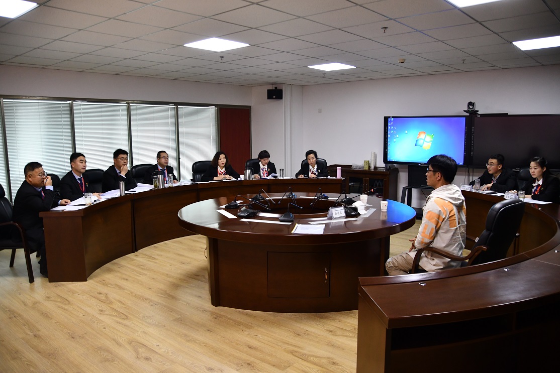 1620642383938064110.jpg 招聘面試會(huì).jpg